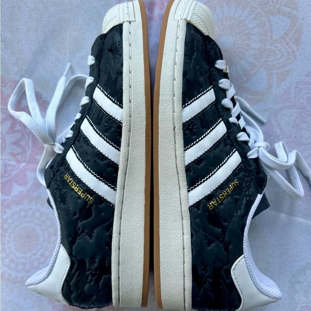 Adidas Originals Superstar Black Gold Size 8 Sneakers Camouflage EUC Men’s